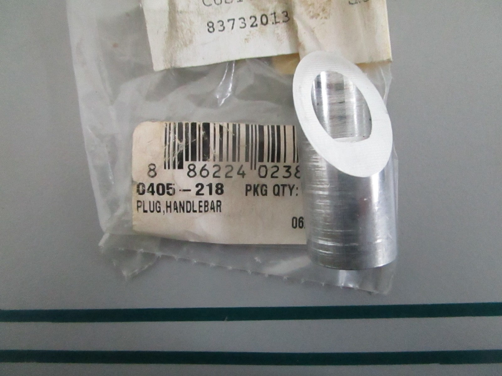 NEW OEM 0405-218 Arctic Cat Plug 0820