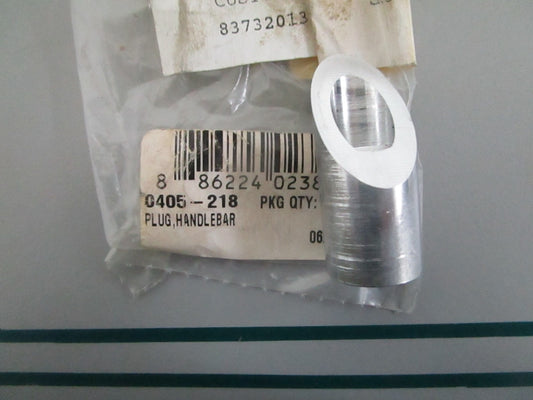NEW OEM 0405-218 Arctic Cat Plug 0820