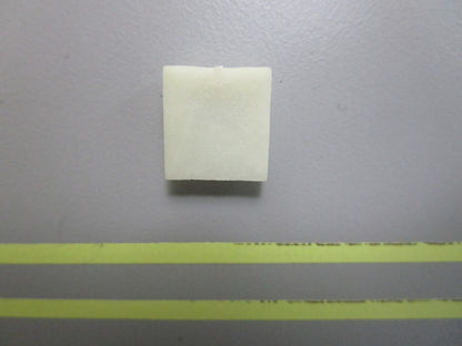 *NEW OEM* 0810 OMC Johnson Evinrude Impeller Key 331107 0331107