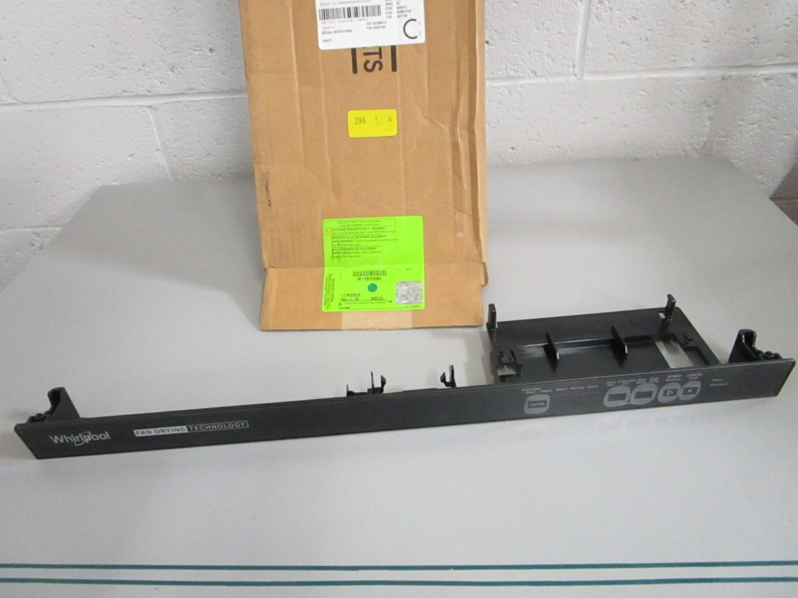 Whirlpool NEW OEM Dishwasher Control Panel Console W11613564 Black Genuine 0820