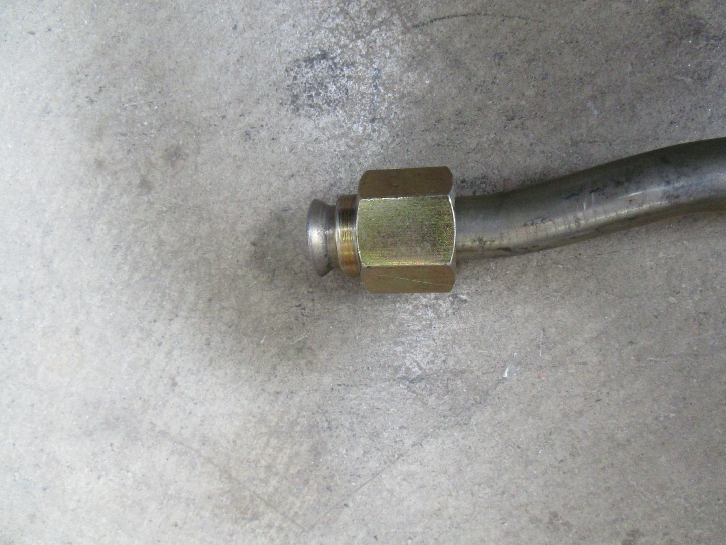 *NEW OEM* 0720 Bobcat Tubeline 6716441