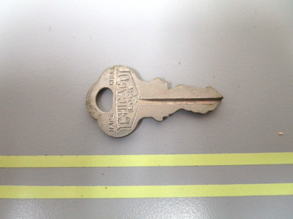 *NEW OEM* 0750 OMC Johnson Evinrude IGNITION KEY KF47  501562 0501562