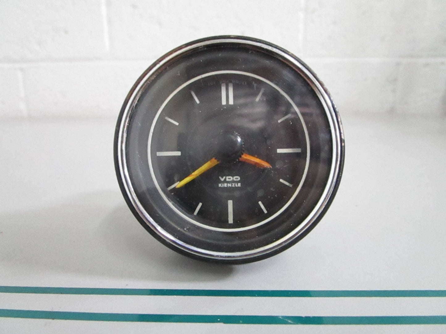 NEW OEM 1075420011 Mercedes-Benz Clock 0820