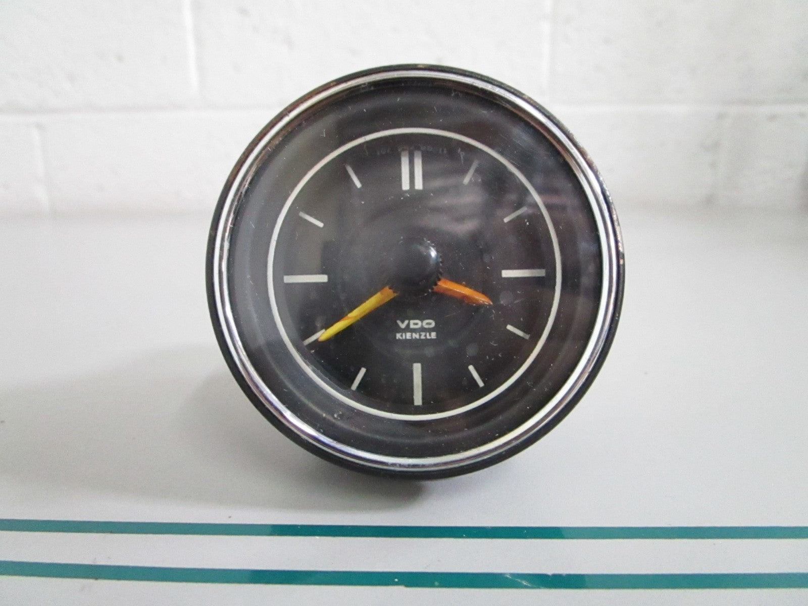 NEW OEM 1075420011 Mercedes-Benz Clock 0820