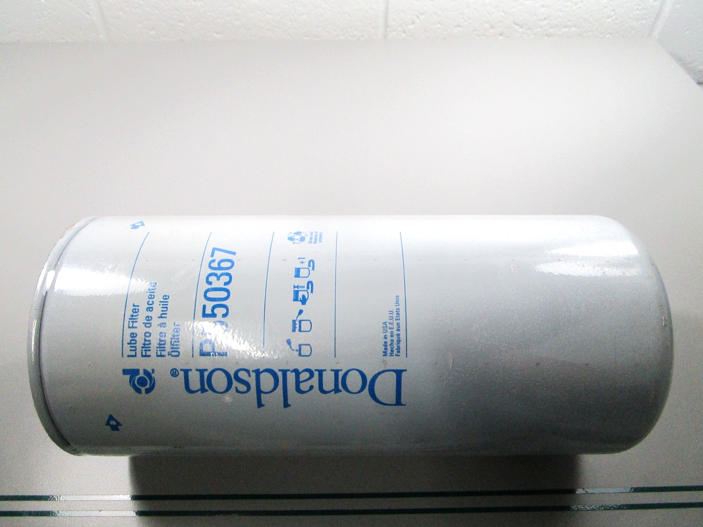 NEW P550367 Donaldson Oil Filter 0810