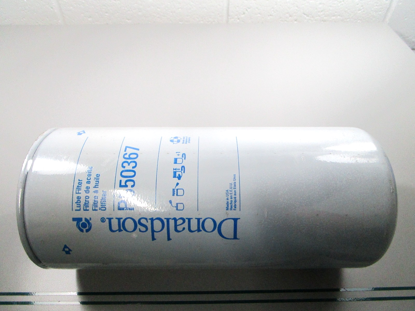 NEW P550367 Donaldson Oil Filter 0810