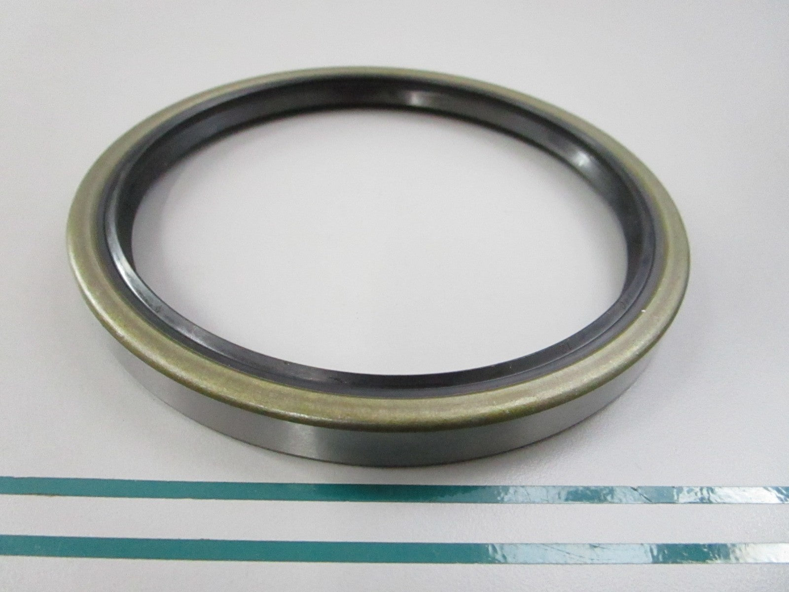NEW LP1400-9345 For: LPM Total Source Oil Seal 0810