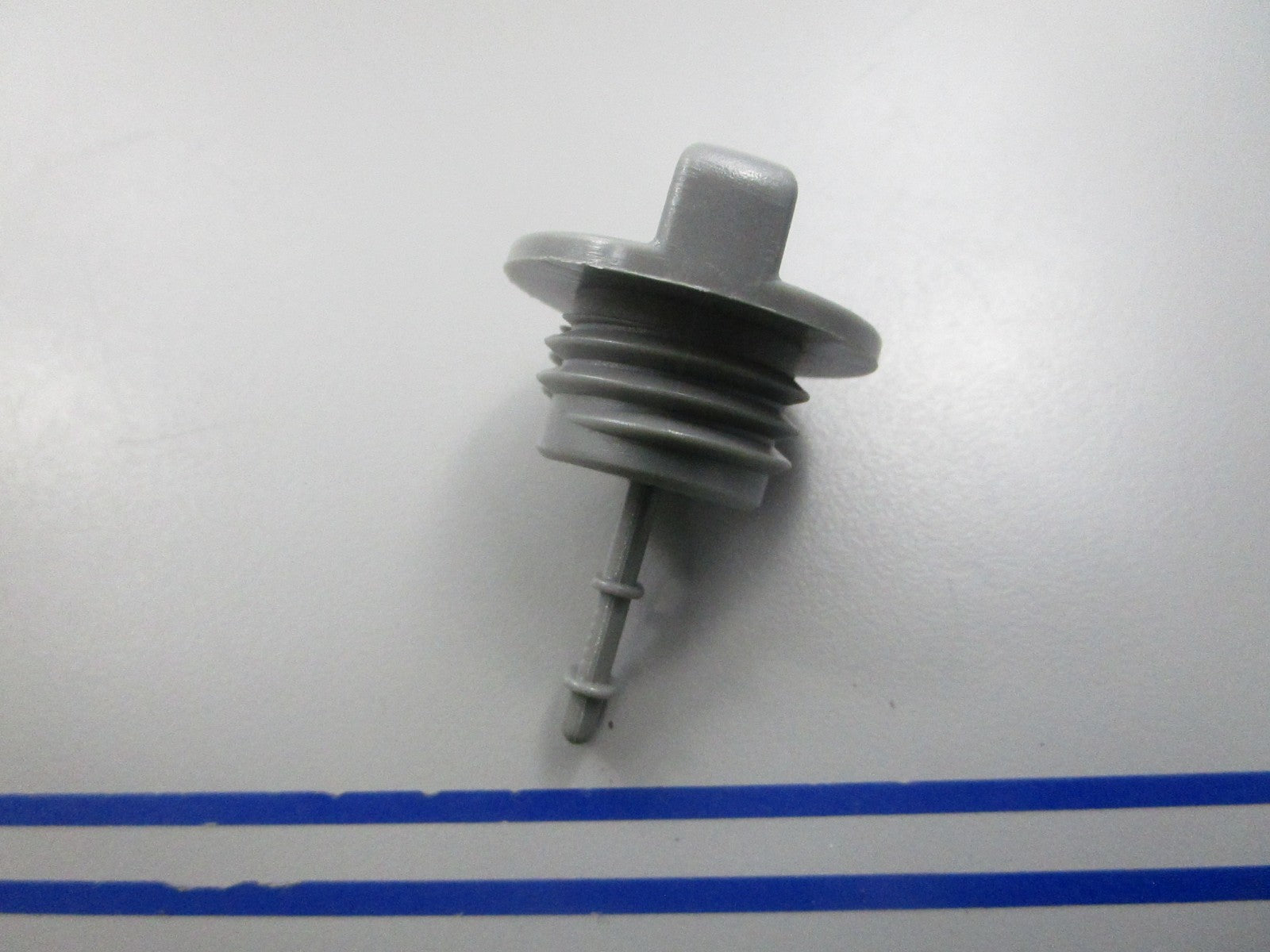 NEW 125-330 Replaces: 280663 Stens Oil Cap 0810
