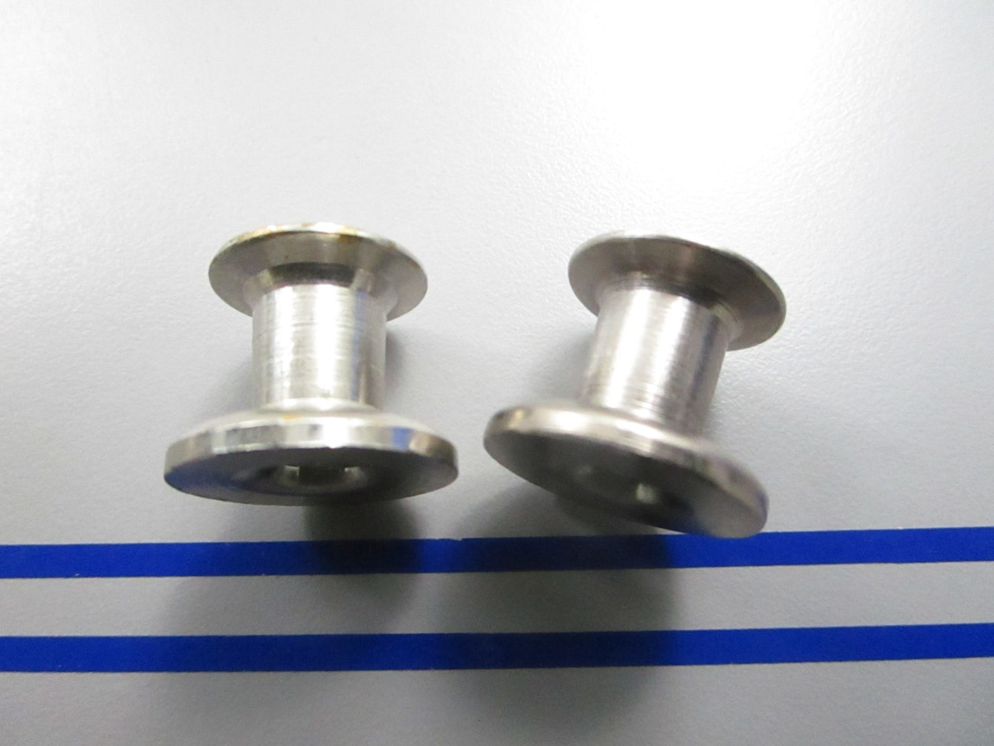 *NEW OEM* (LOT OF 2) 0810 OMC Johnson Evinrude Eyelet 311462 0311462