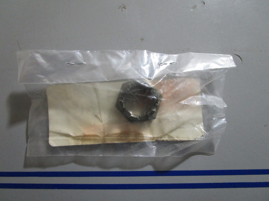 *NEW OEM* 0810 Yamaha Slotted Nut 95307-16900-00