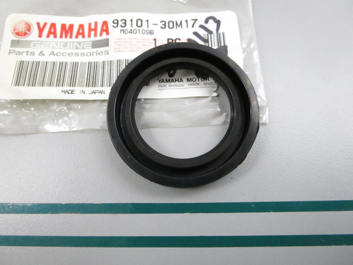 NEW OEM 93101-30M17-00 Yamaha Oil Seal 0810