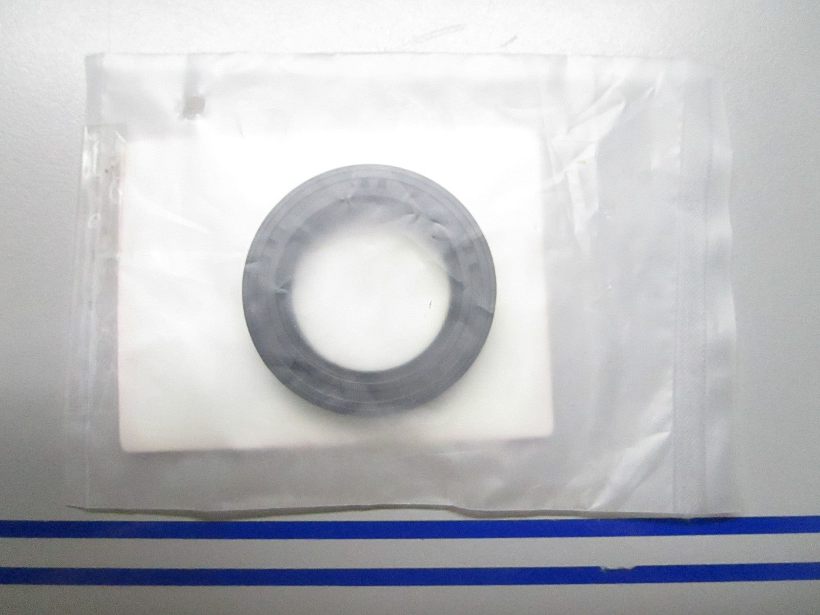 *NEW OEM* 0810 Honda Seal 91268-HN0-A01