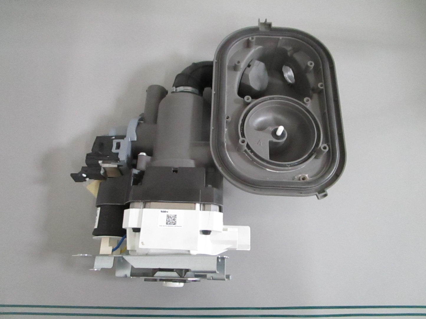 Whirlpool W11416362 Dishwasher Pump Motor Assy OEM NOS Replaces W11345228 0820