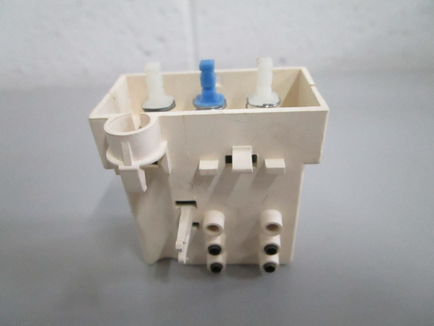 NEW OEM 1268202510 Mercedes-Benz Switch 0820