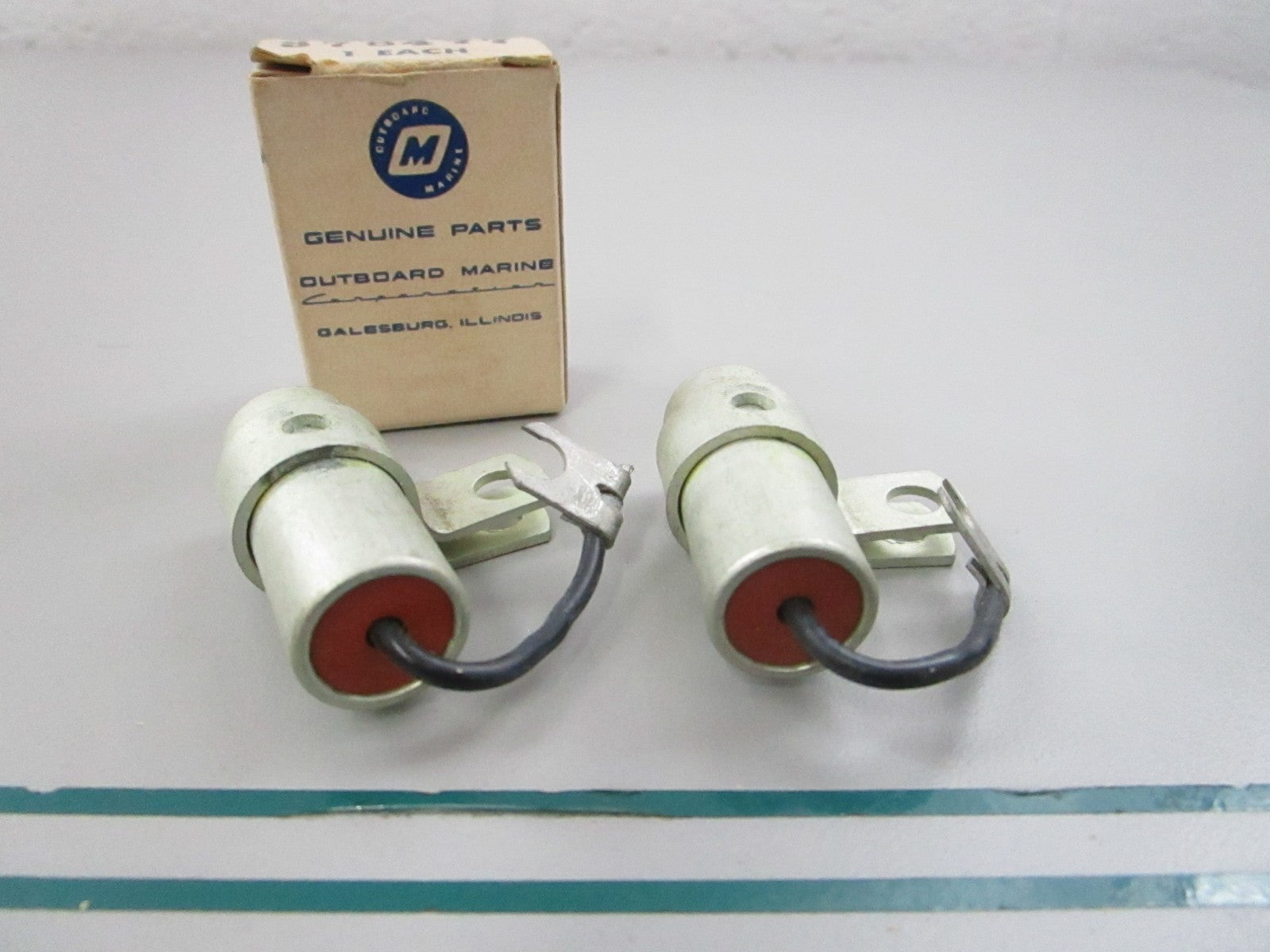 NEW OEM (LOT OF 2) 378477 0378477 OMC Johnson Evinrude Condenser 0810