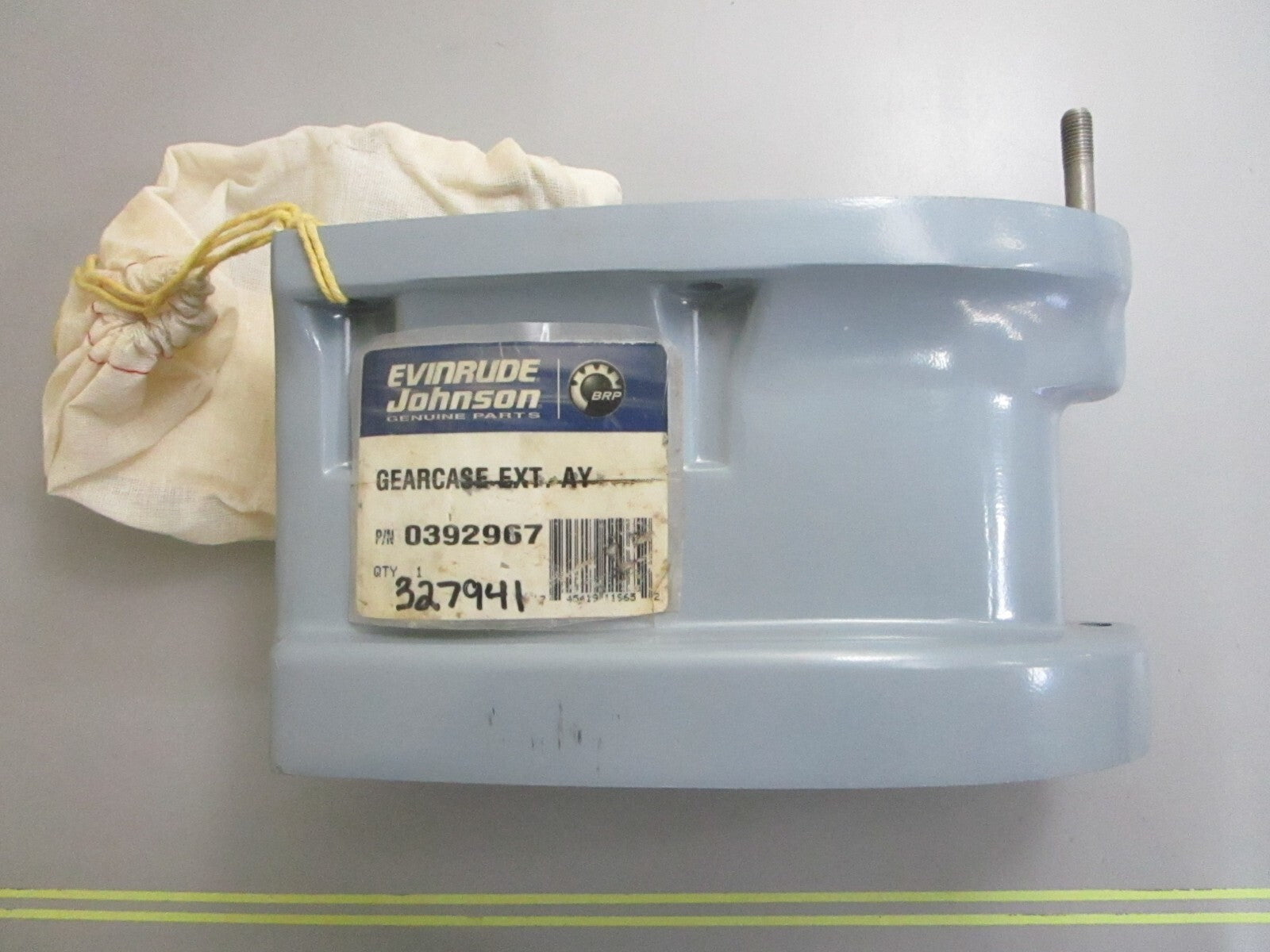 *NEW OEM* 0820 OMC Johnson Evinrude Gearcase Extender Assy 392967 0392967