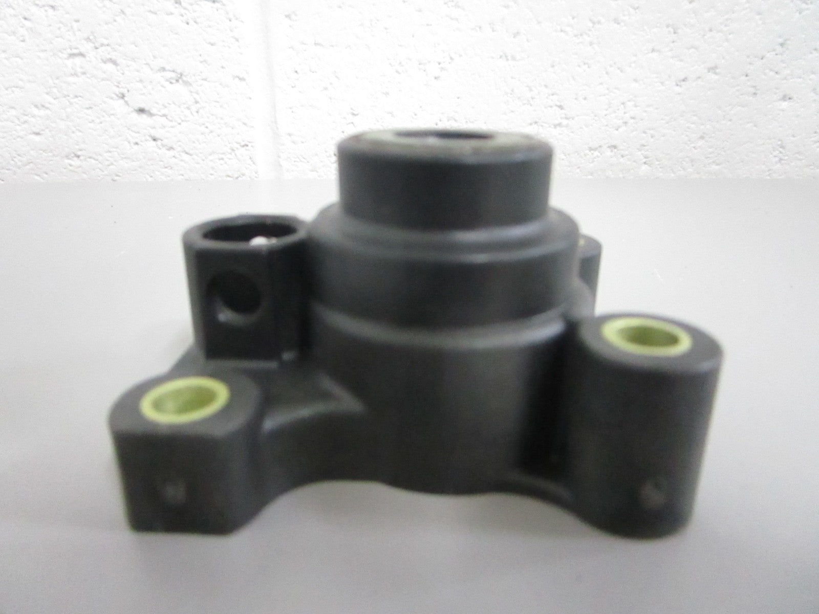 NEW OEM 391571 0391571 OMC Johnson Evinrude Impeller Housing 0820