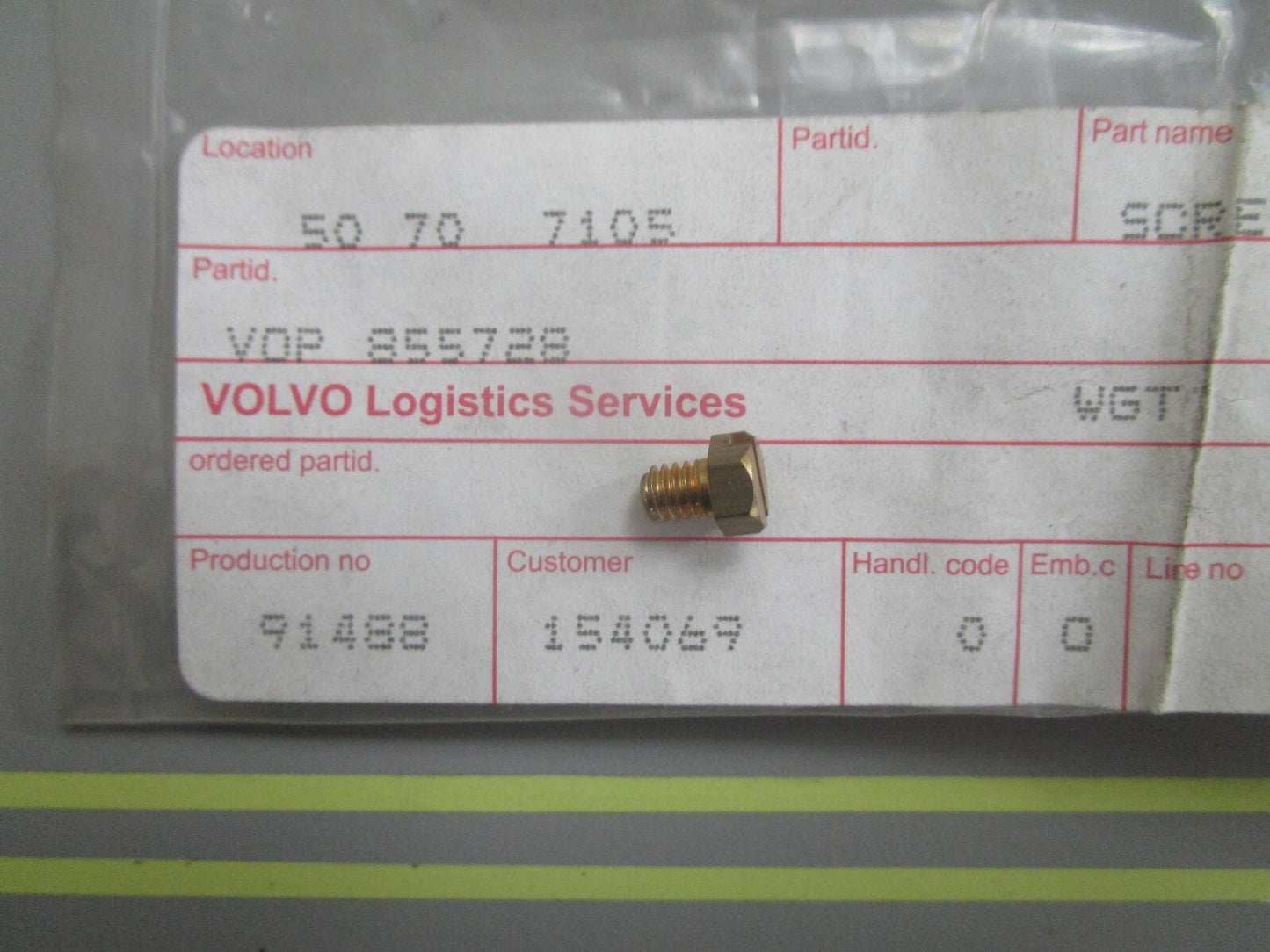 *NEW OEM* 0810 Volvo Penta Screw 855728