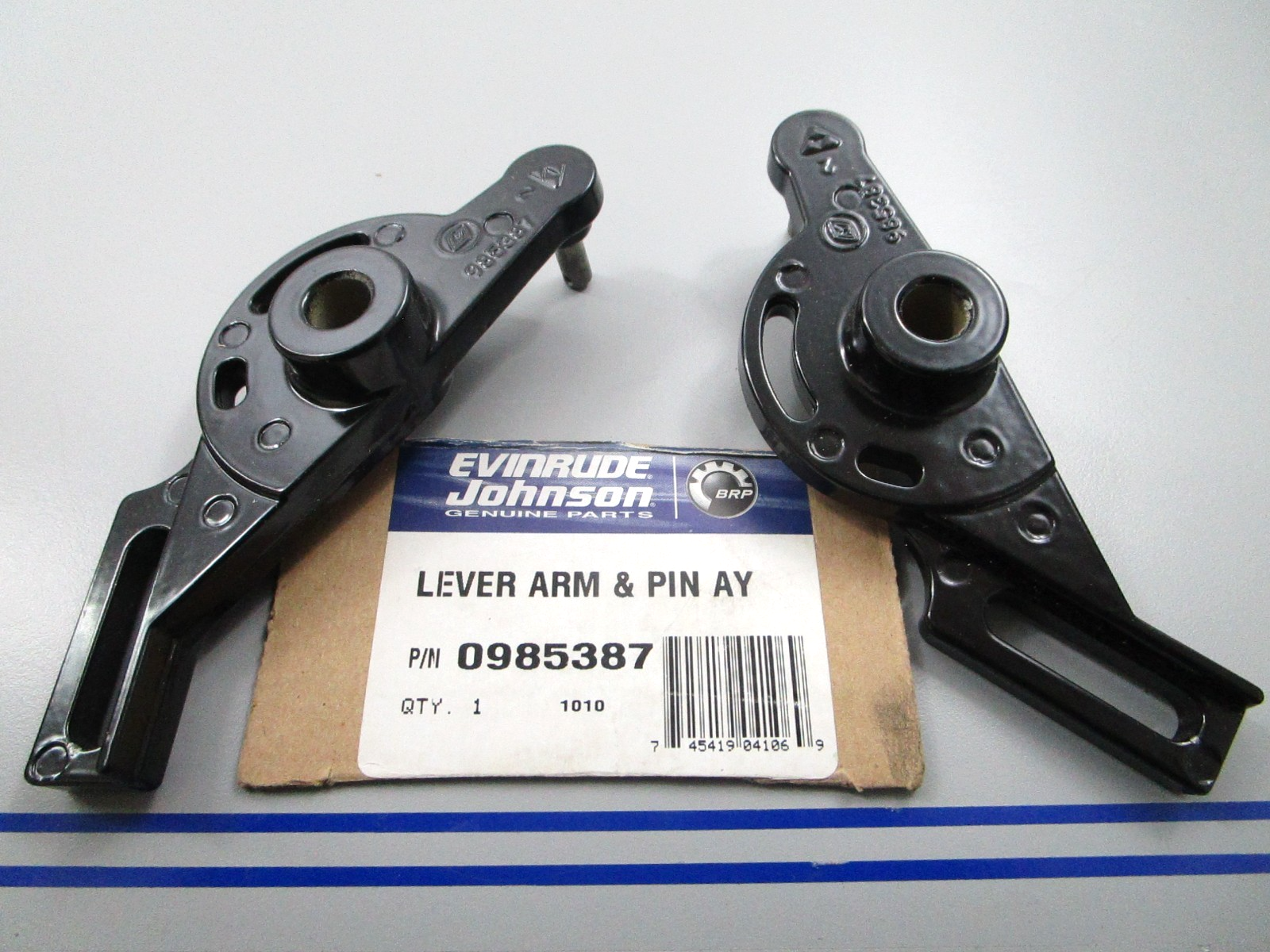 *NEW OEM* (LOT OF 2) 0810 OMC Johnson Evinrude Lever Arm & Pin Ay 985387 0985387