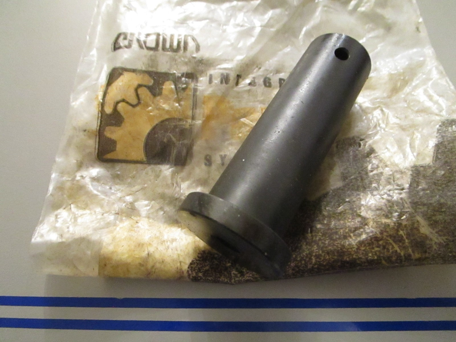 NEW OEM 119047 Crown Spring Ram 0720