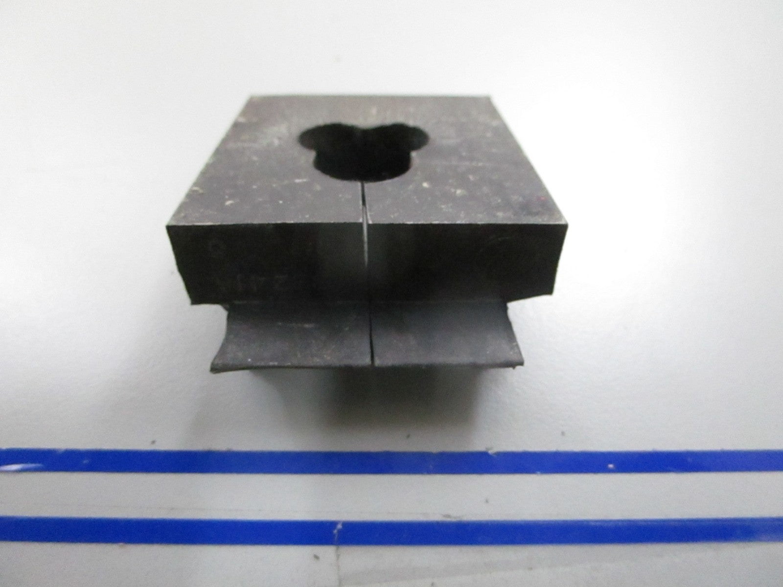 *NEW OEM* 0810 OMC Johnson Evinrude Grommet 332416 0332416