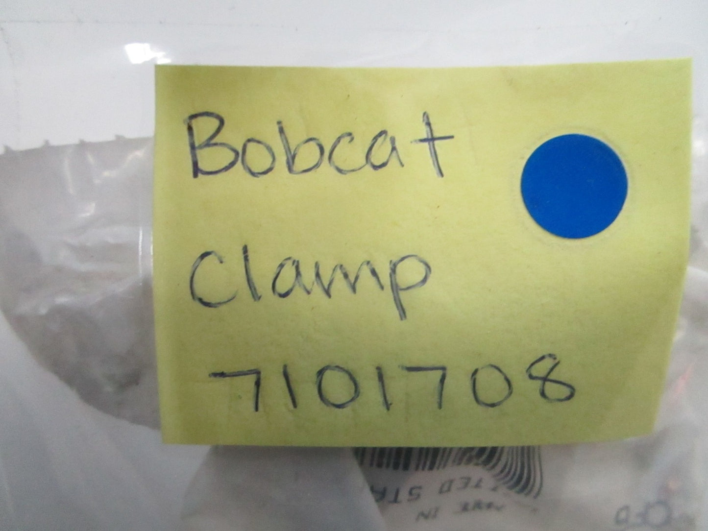 *NEW OEM* 0810 Bobcat Clamp 7101708