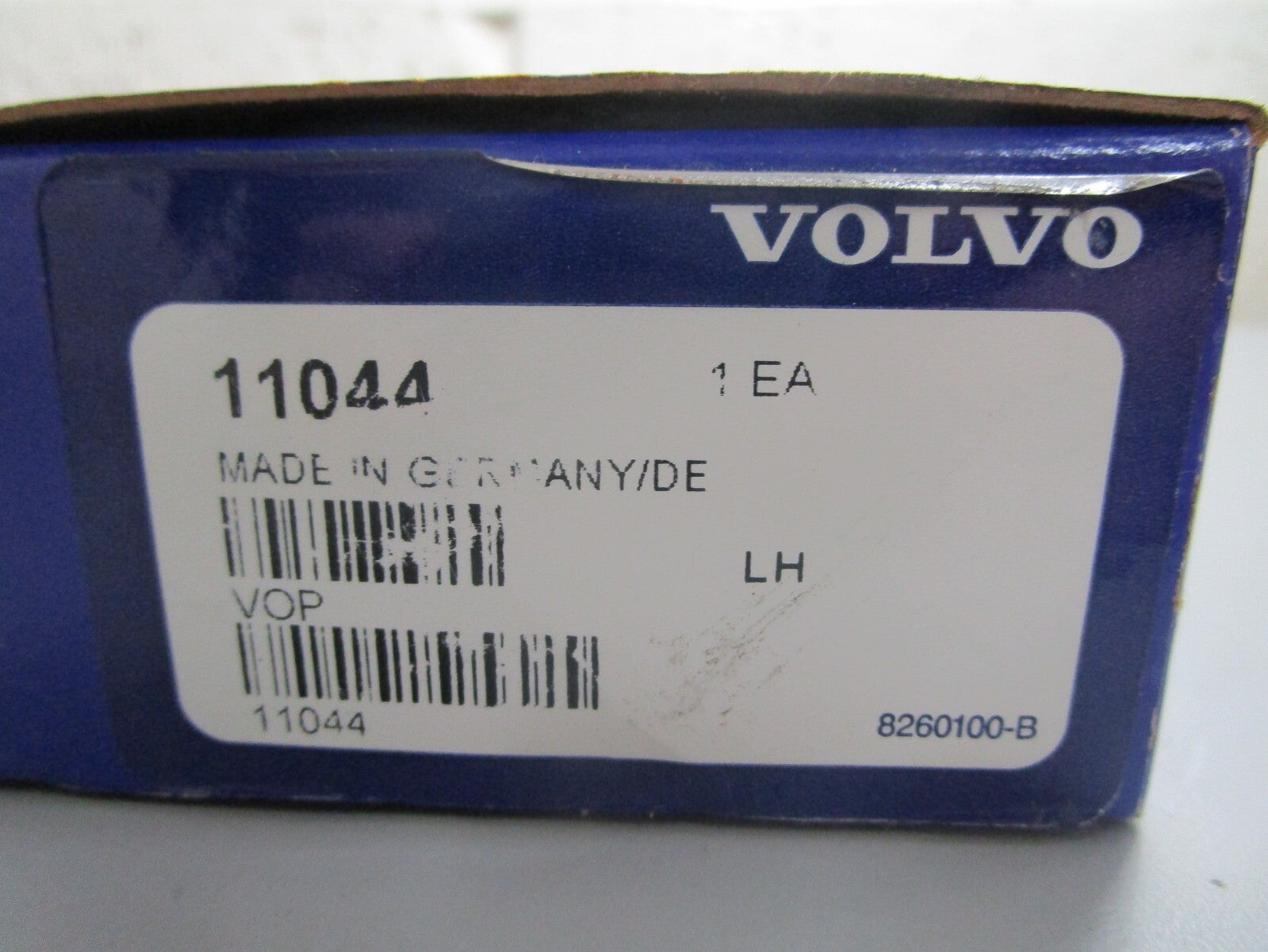 *NEW OEM* 0820 Volvo Penta Roller Bearing 11044