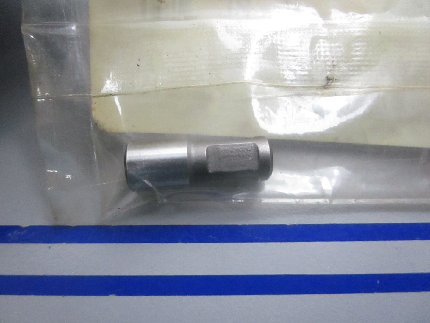 NEW OEM 8K4-47577-00-00 Yamaha Connector 0810