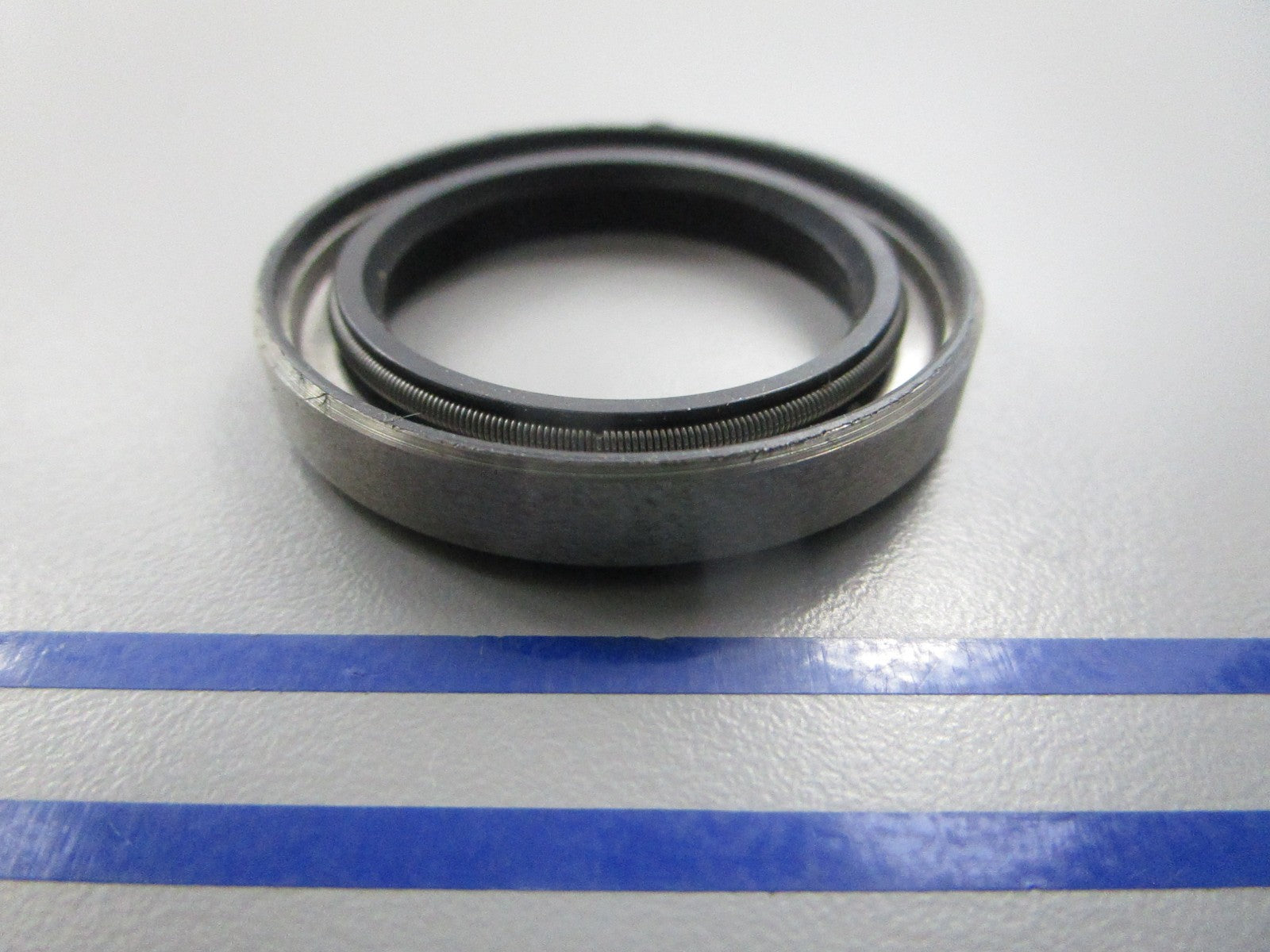 NEW OEM 330137 0330137 OMC Johnson Evinrude Prop Shaft Seal 0810