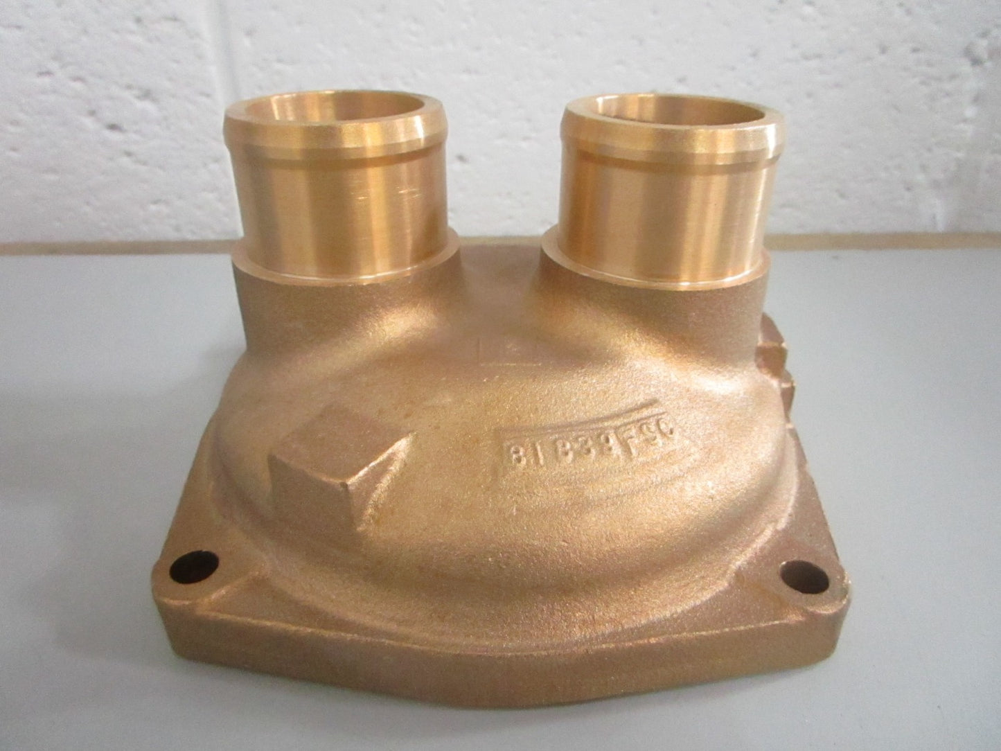 *NEW OEM* 0820 Volvo Penta Cover Kit 3889405