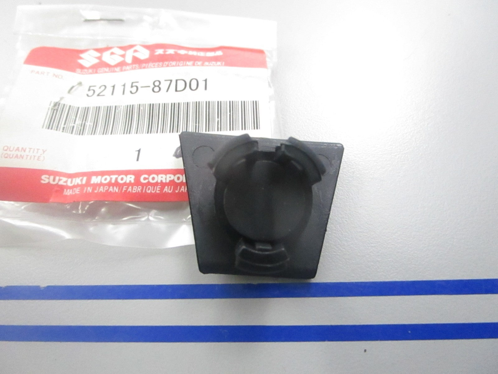 *NEW OEM* 0810 Suzuki Drive Shaft Cap 52115-87D01