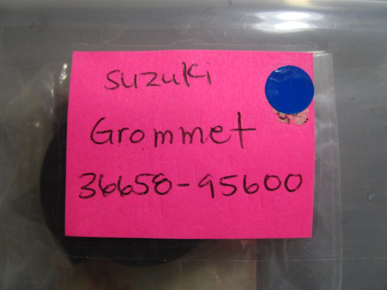 *NEW OEM* 0810 Suzuki Grommet 36658-95600