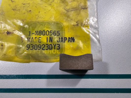 NEW OEM M800565 John Deere Collar 0810