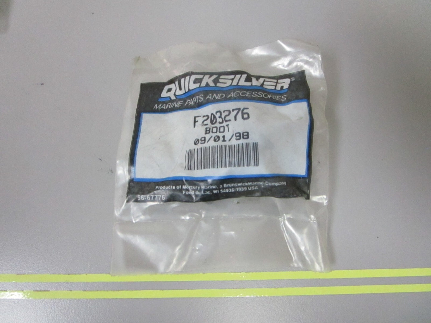 *NEW OEM* 0810 Mercury Quicksilver Boot F203276