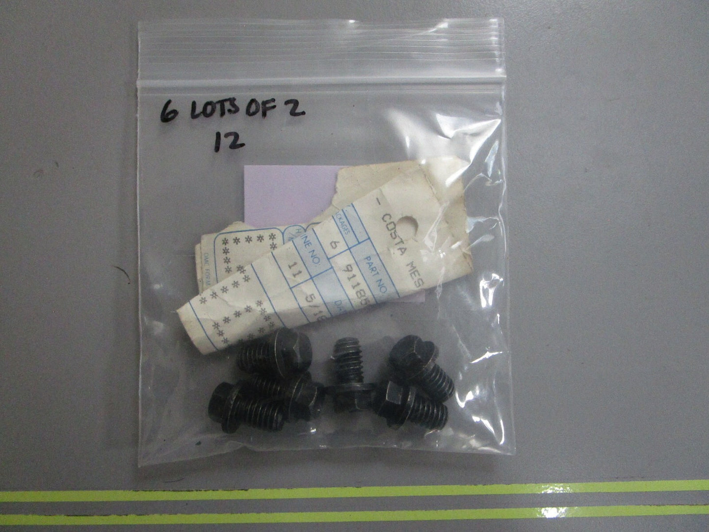 *NEW OEM* (LOT OF 2) 0810 OMC Johnson Evinrude Screw 911859 0911859