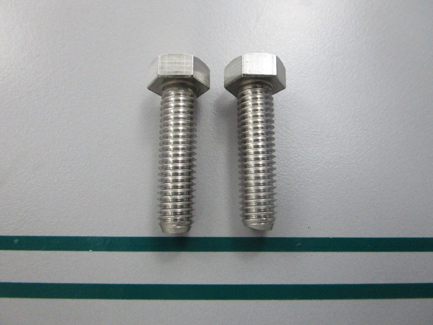 NEW OEM (LOT OF 2) 10-95416M Mercury Quicksilver Bolt 0810