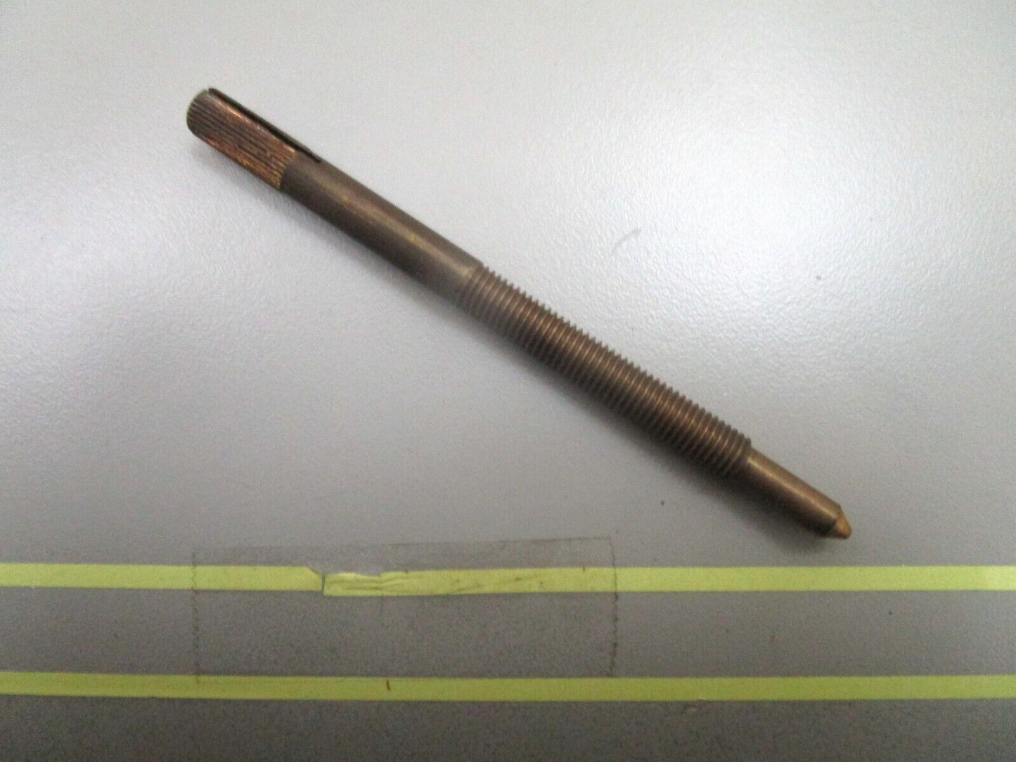 *NEW OEM* 0750 OMC Johnson Evinrude NEEDLE VALVE 302673 0302673