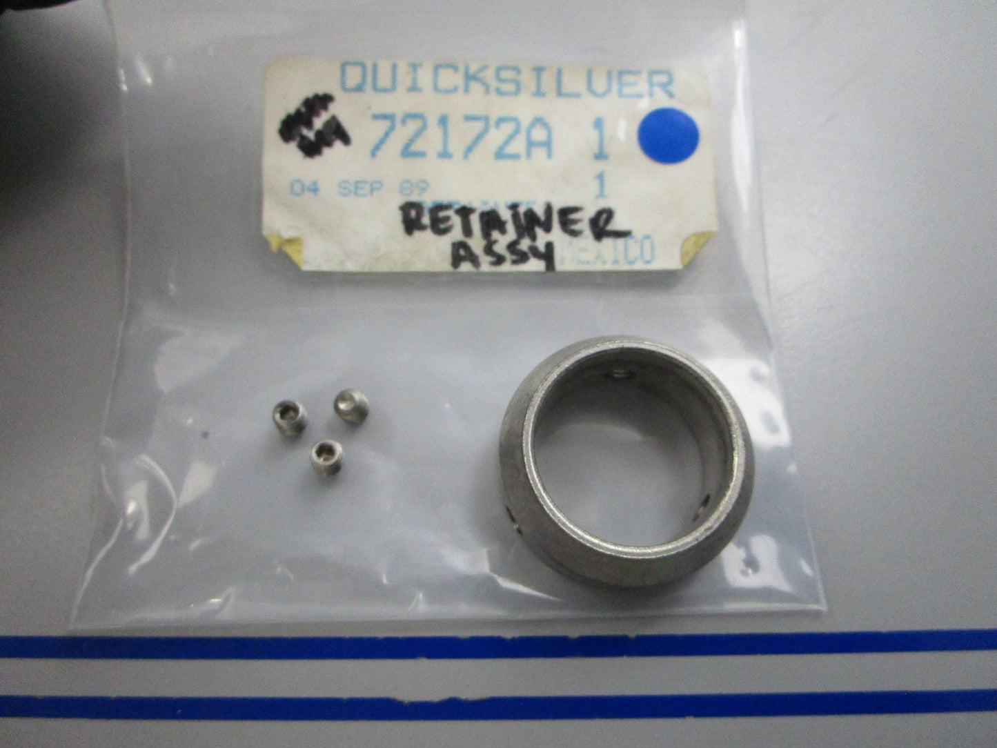 NEW OEM 72172A 1 Mercury Quicksilver Retainer Assembly 0810