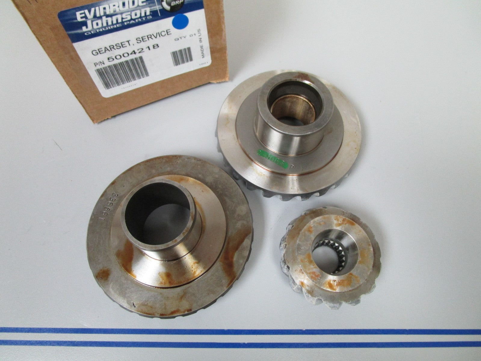*NEW OEM* 0720 OMC Johnson Evinrude Gear & Pinion Set 5004218