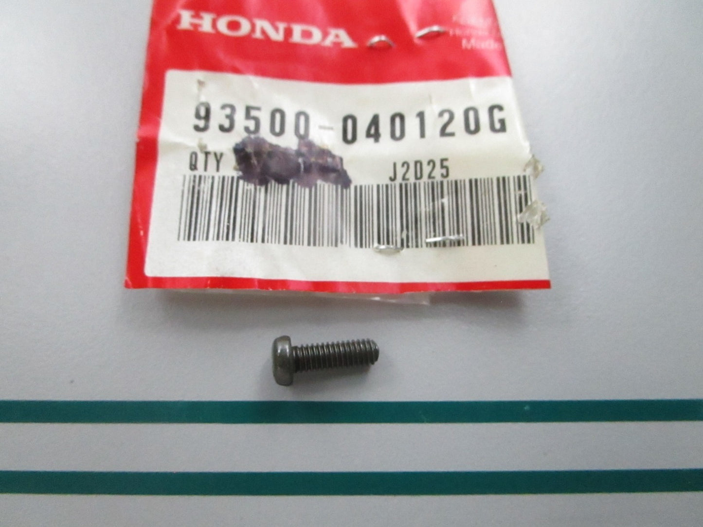 NEW OEM 93500-040120G Honda 4 x 12 Pan Screw 0810