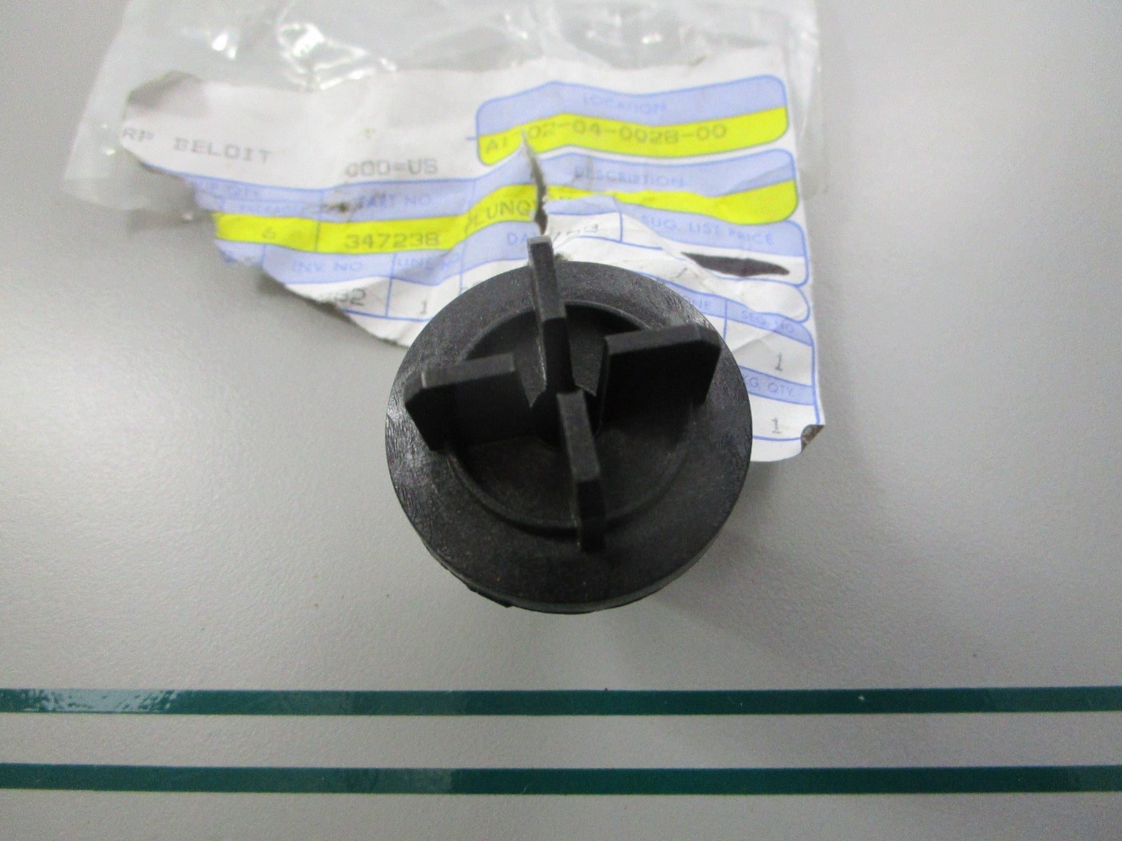 NEW OEM 347238 0347238 OMC Johnson Evinrude Plunger 0810