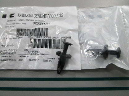 NEW OEM (LOT OF 2) 920390751 Kawasaki Rivet 0810