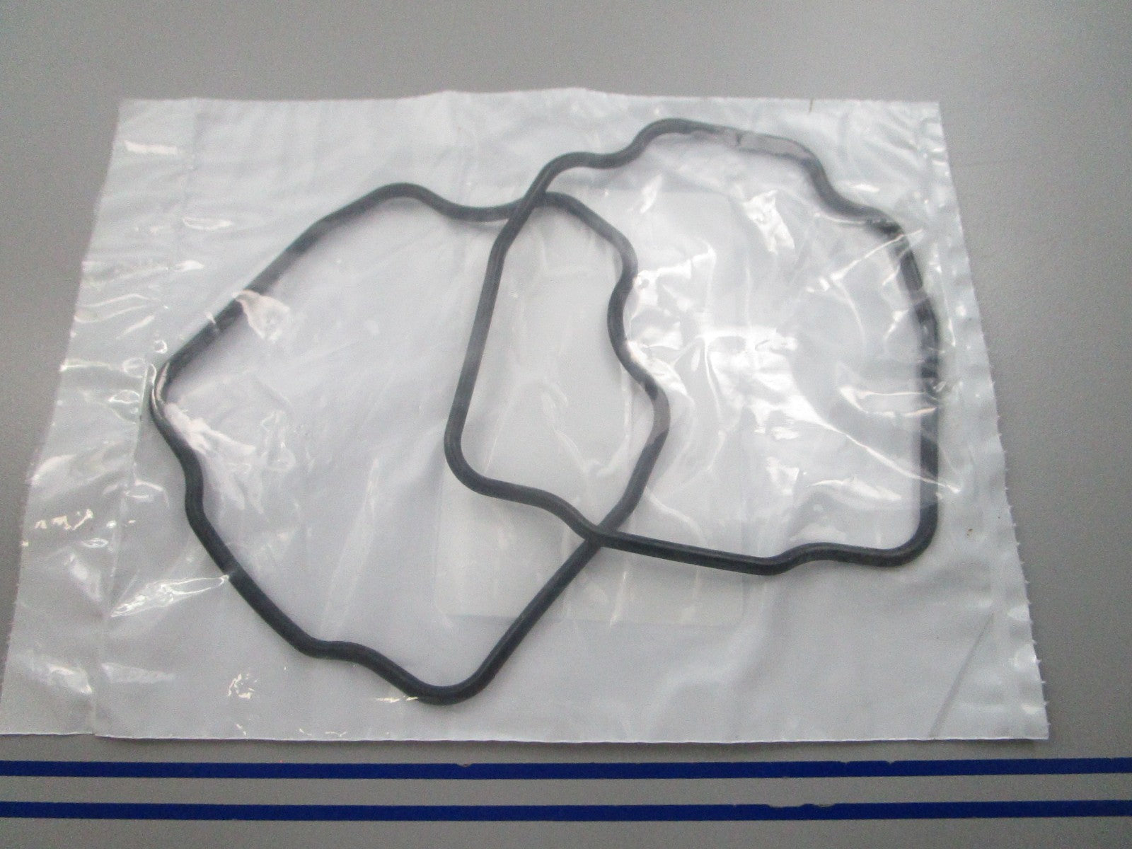 NEW OEM Volvo Penta Sealing Kit 3587651 0810