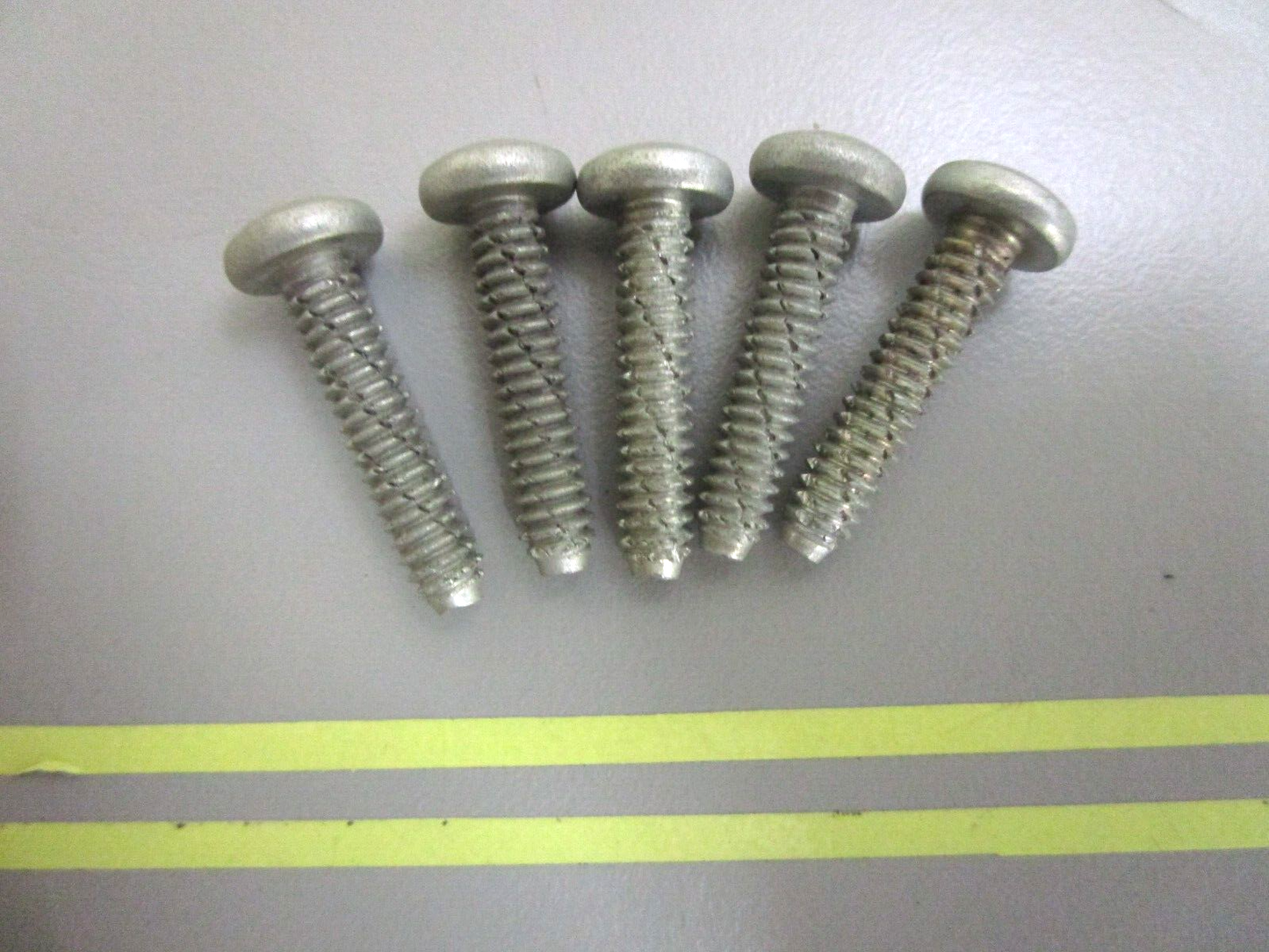 *NEW OEM* (LOT OF 5) 0750 Volvo Penta SCREW 831837