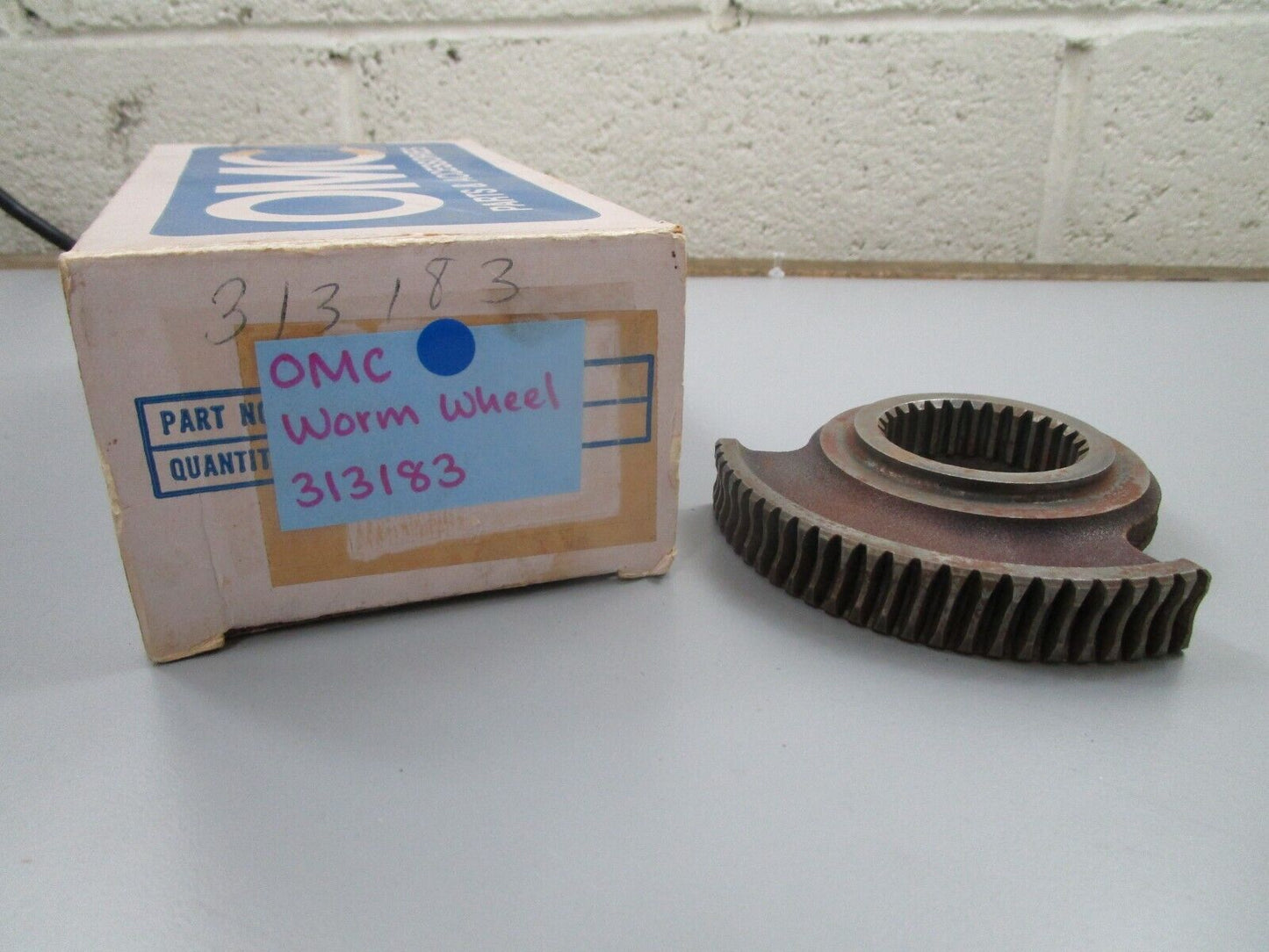 *NEW OEM* 0810 OMC Johnson Evinrude Worm Wheel 313183 0313183