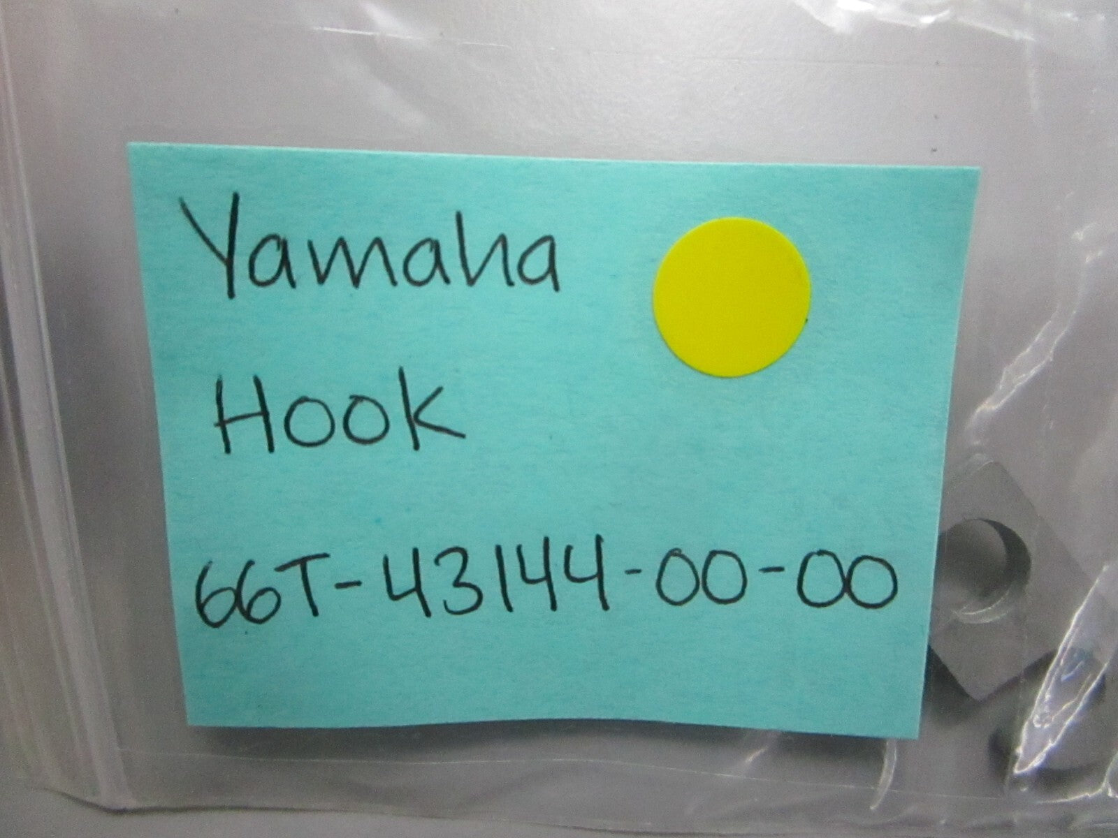 *NEW OEM* 0810 Yamaha Hook 66T-43144-00-00