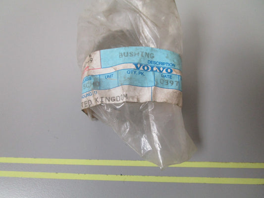 *NEW OEM* 0810 Volvo Penta Bushing 418249