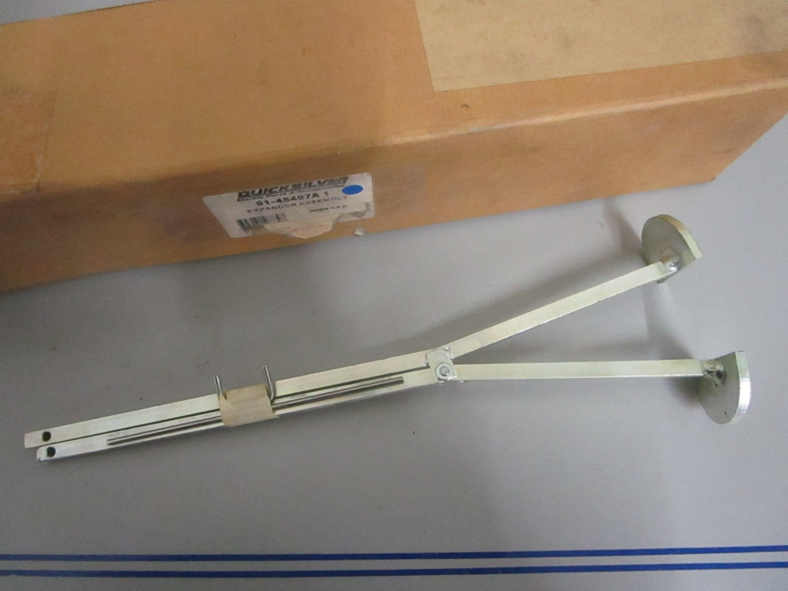 NEW OEM 91-45497A1 Mercury Quicksilver Expander Assy 0820