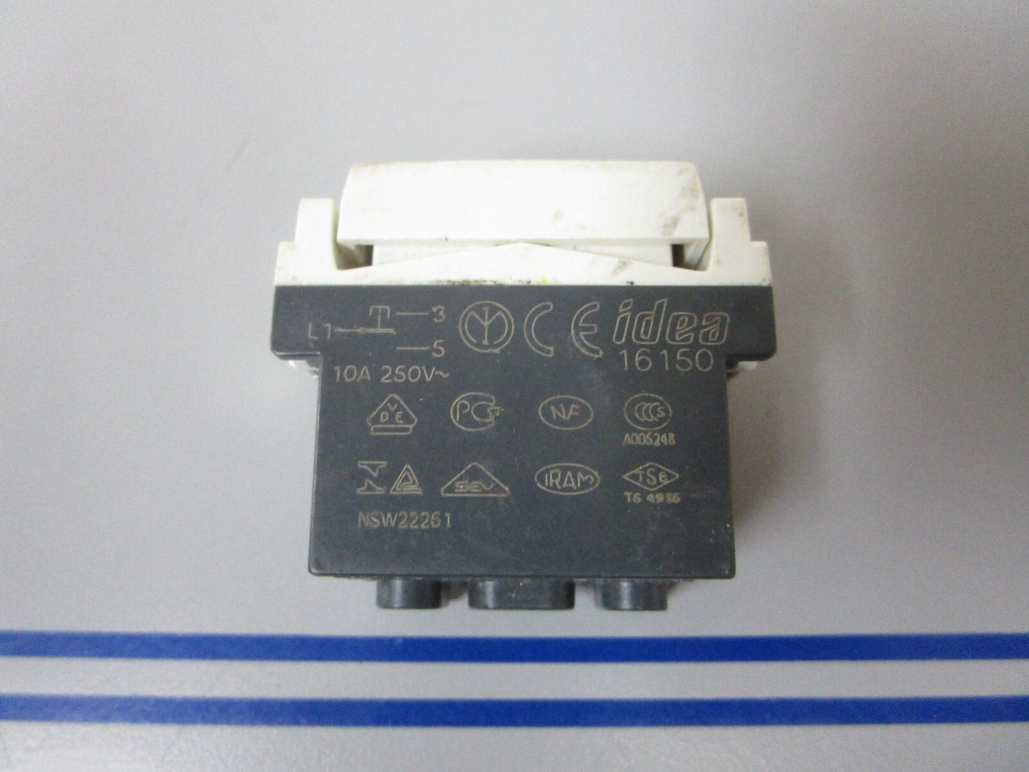 *NEW* 0810 Vimar 10A 250V Switch 16150