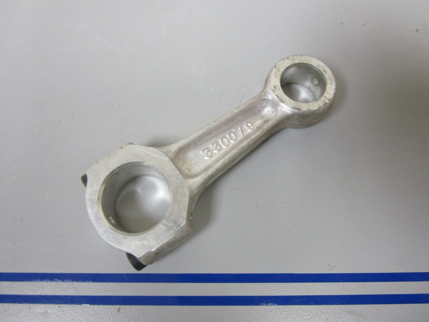 *NEW OEM* 0720 OMC Johnson Evinrude Connecting Rod 394692 0394692